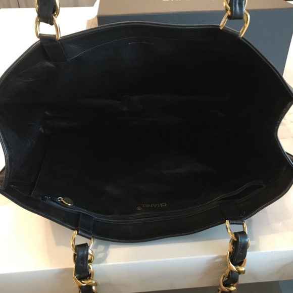 Vintage Chanel CC Logo Chain Shoulder Tote Bag - Picture 5 of 16